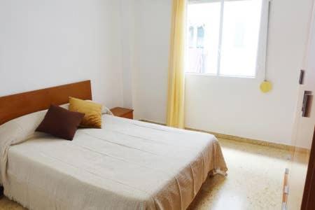 Apartamento Amplio Y Luminoso ชาทีวา ภายนอก รูปภาพ